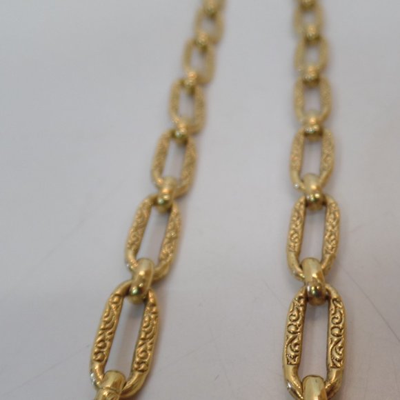 Antiquities Couture NWT Goldtone Maria Antoinette Square Locket Adj to 30" - Picture 10 of 16